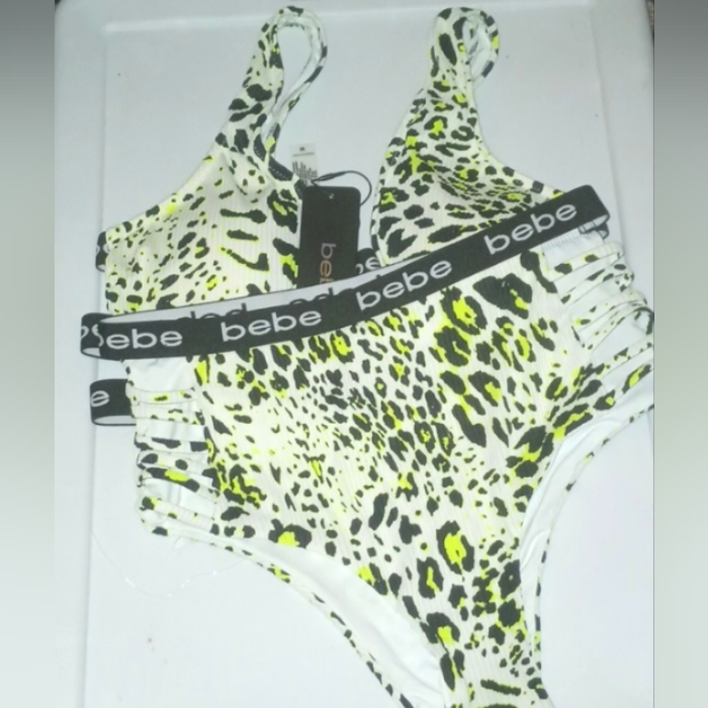 BEBE BLACK AND WHITE LEOPARD TWO PIECES BATHING SUIT